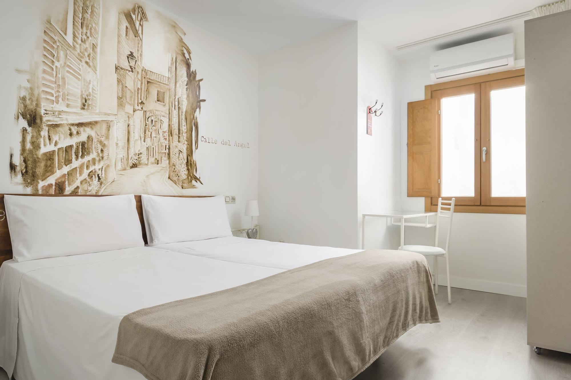 YIT Puerta Bisagra Hotel Toledo Bagian luar foto
