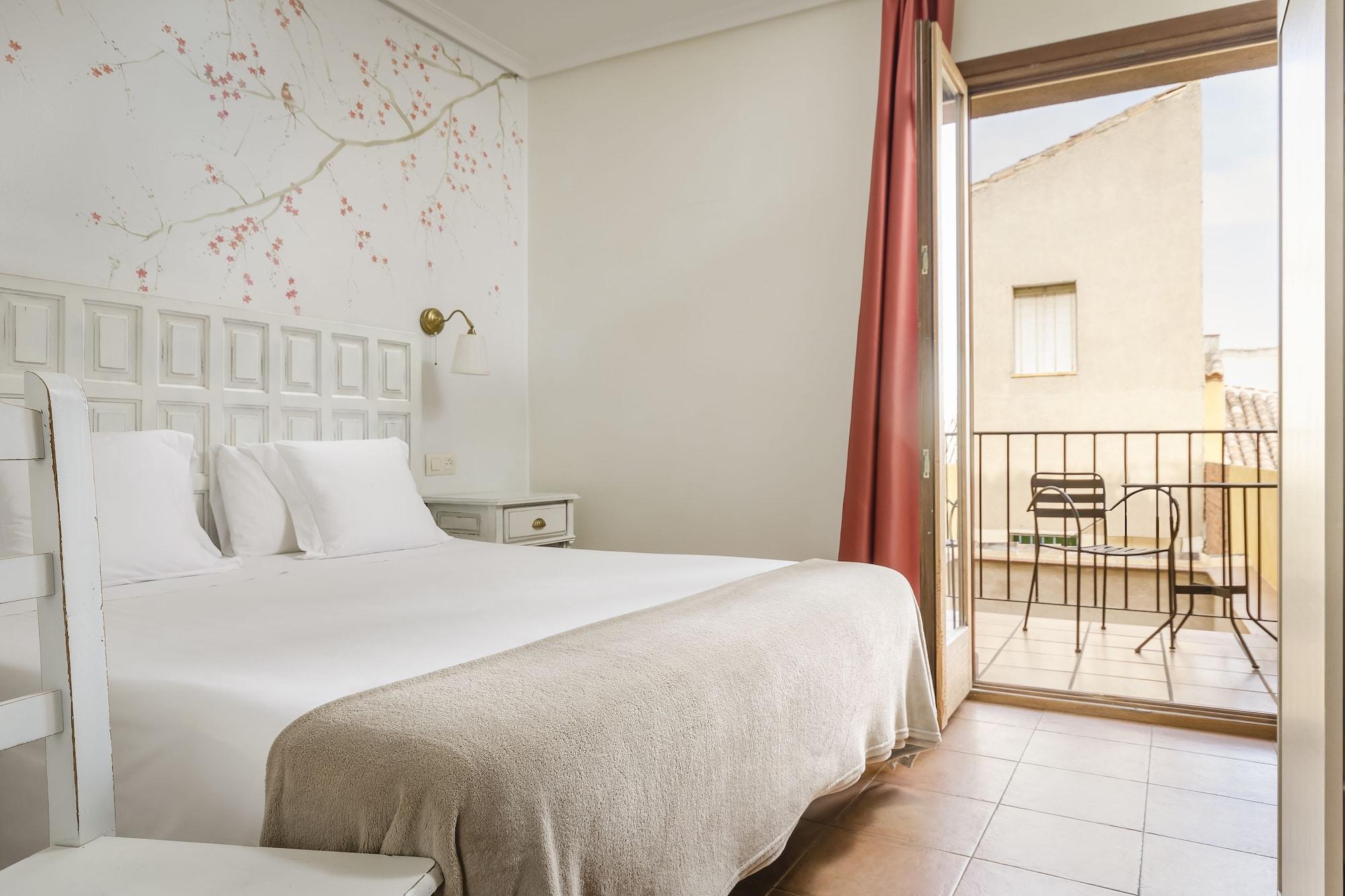 YIT Puerta Bisagra Hotel Toledo Bagian luar foto