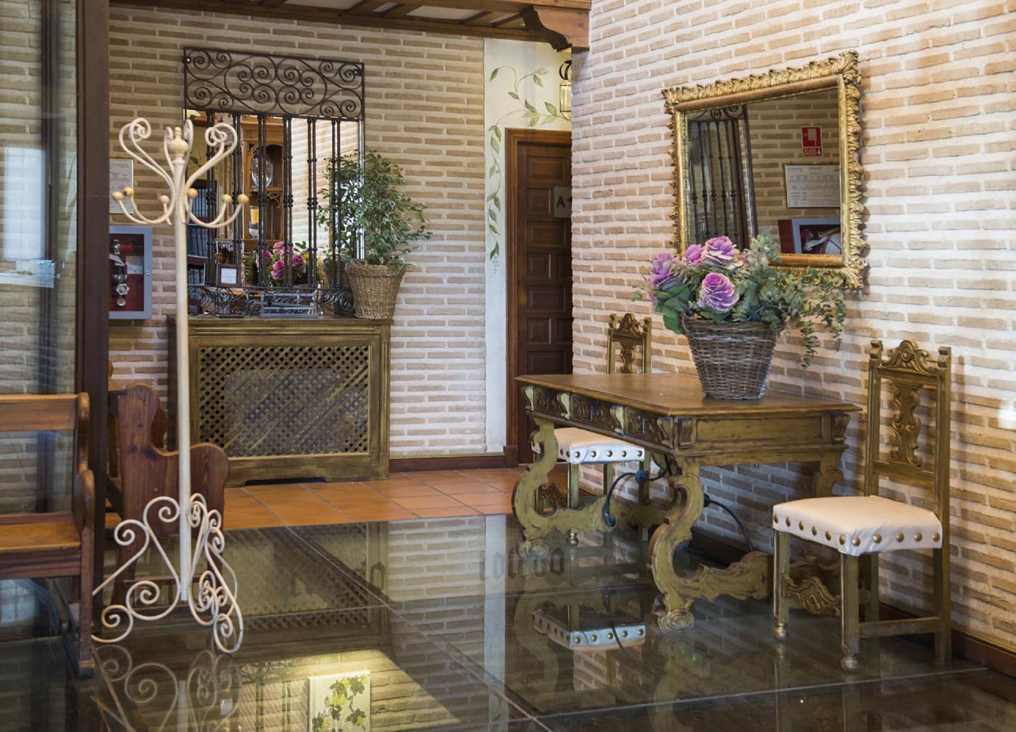 YIT Puerta Bisagra Hotel Toledo Bagian luar foto