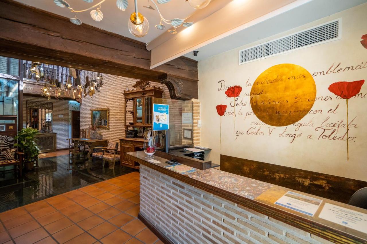 YIT Puerta Bisagra Hotel Toledo Bagian luar foto