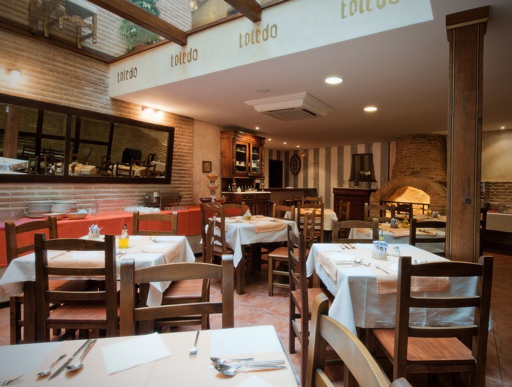 YIT Puerta Bisagra Hotel Toledo Bagian luar foto